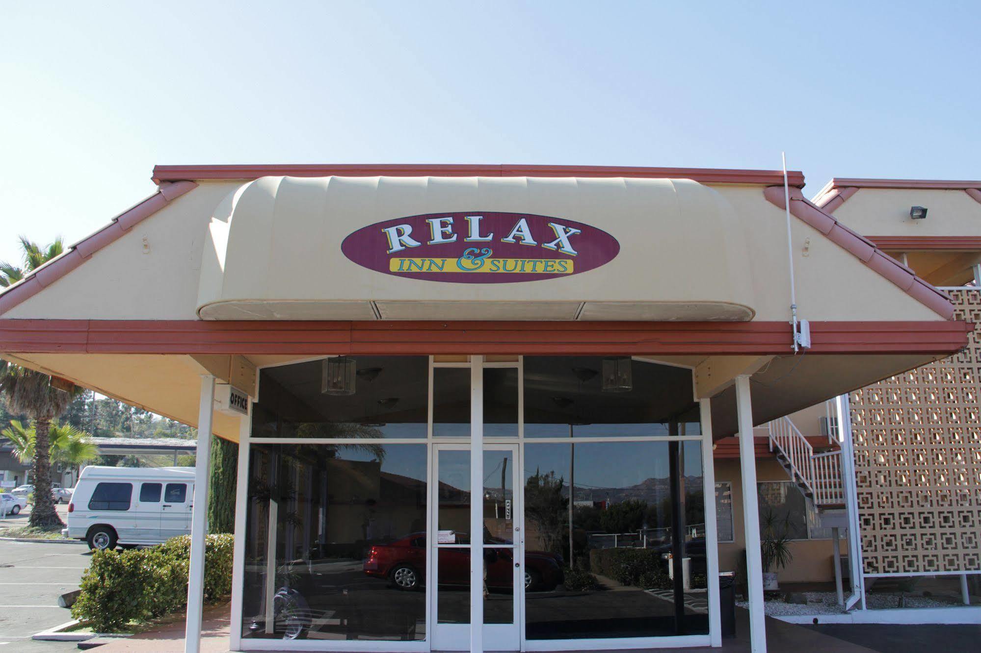 Relax Inn & Suites エル・ケイジョン エクステリア 写真